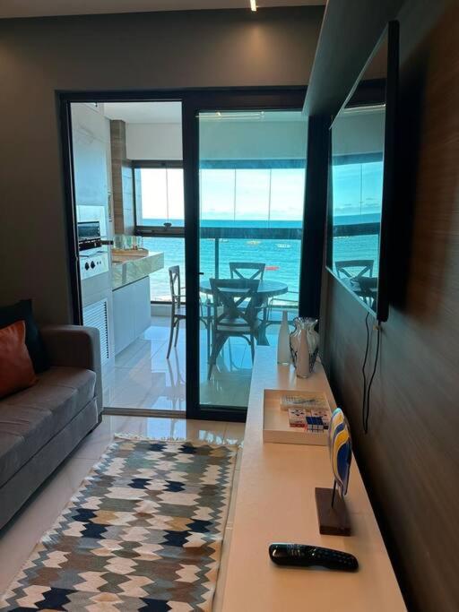 Apartment 203- Frente Mar, Centrinho